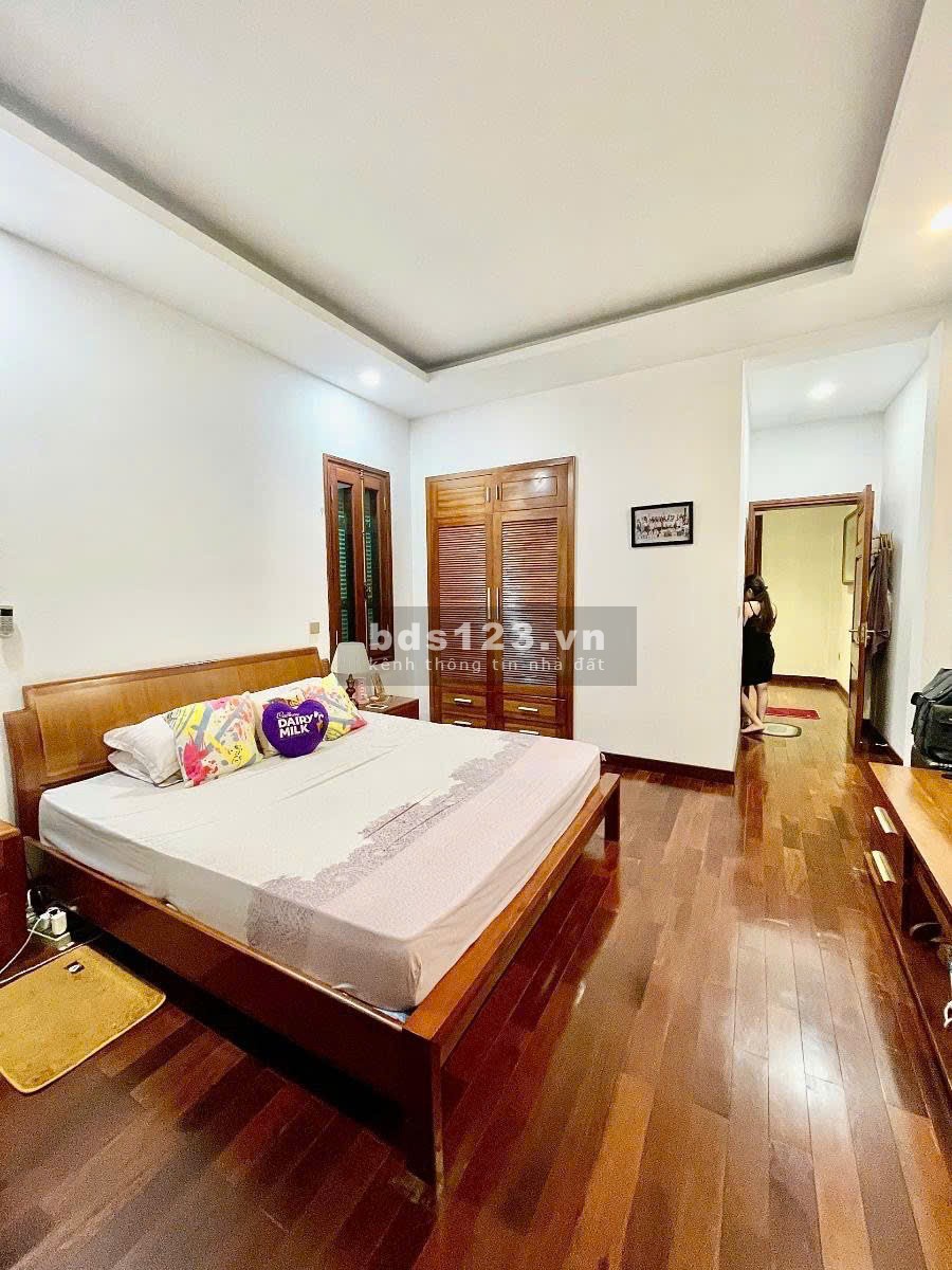 Chính chủ cần bán GẤP nhà Lạc Long Quân DT 48m2*5T, MT4.8m,…