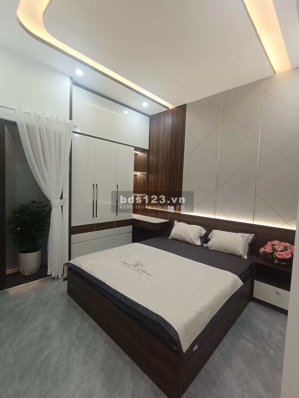 Bán gấp Nhà 3 Tầng, kiệt Ô Tô tránh nhau Nguyễn Chánh – Hoà…