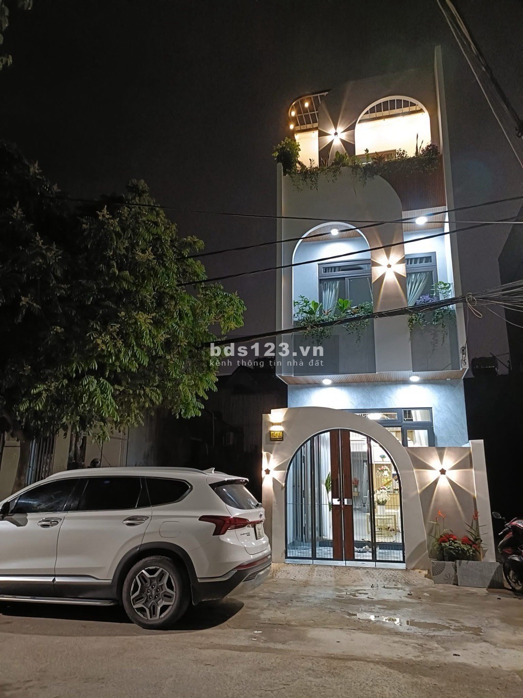 Bán gấp Nhà 3 Tầng, kiệt Ô Tô tránh nhau Nguyễn Chánh – Hoà…