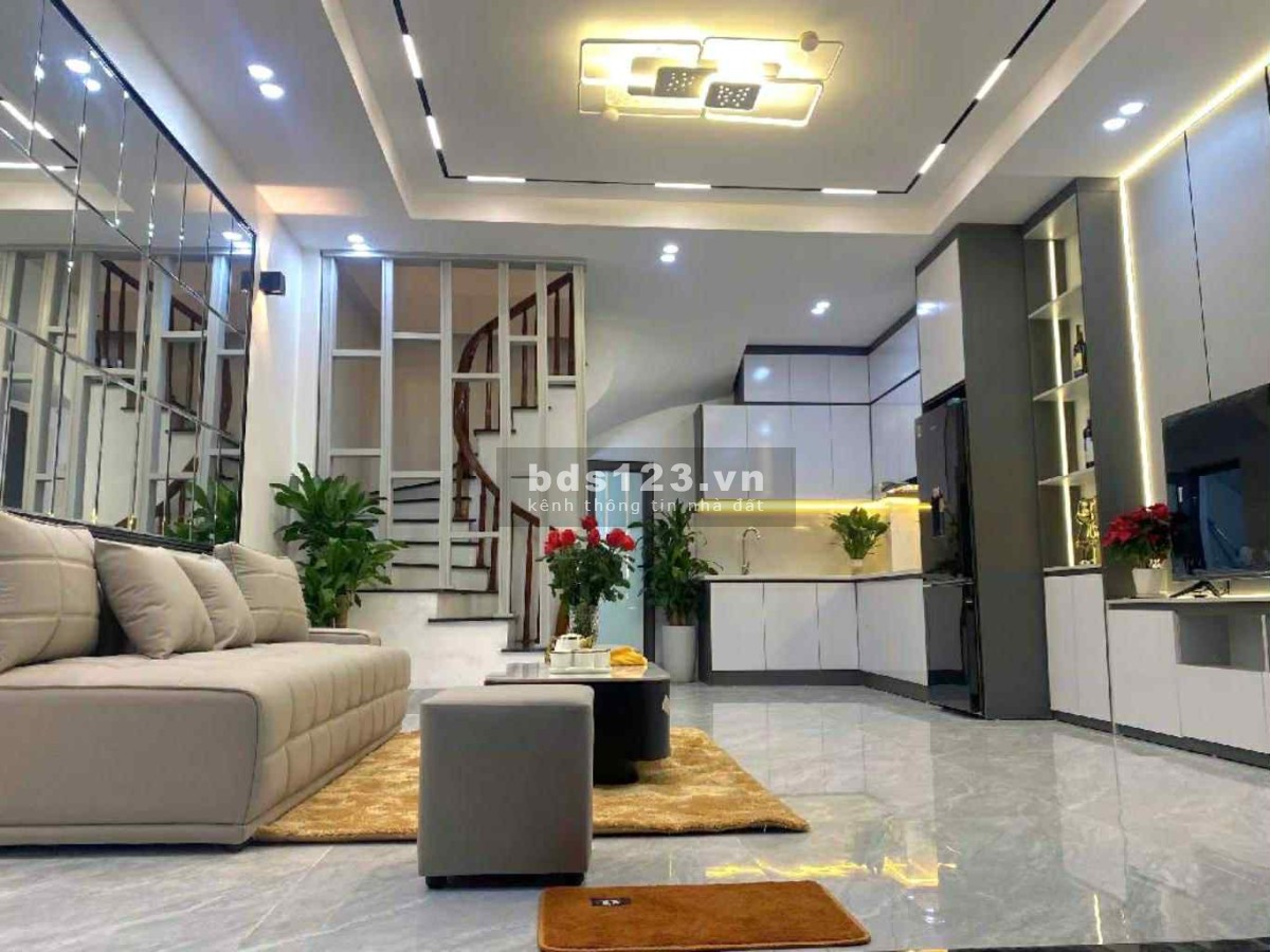 Bán nhà Triều Khúc - Dân xây - Nội thất đẹp - 30m² - 6.95…