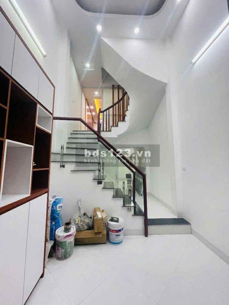 Bán nhà Triều Khúc - 2 thoáng - 5 tầng - 35m² - 6.8 tỷ