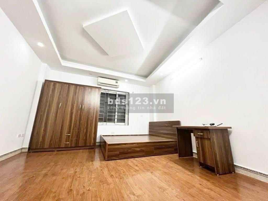 Bán nhà Triều Khúc - Nở hậu - Ba gác đỗ cửa - 55m² - 6.7 tỷ