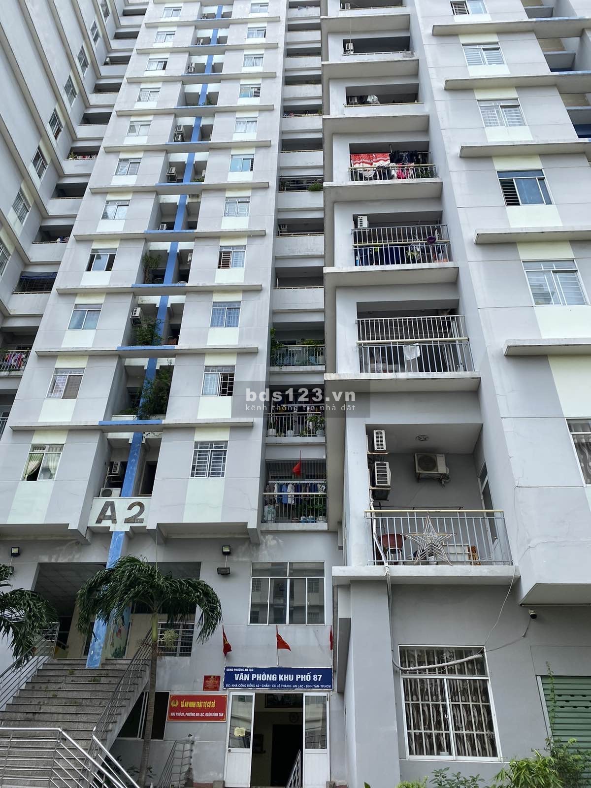 Chính chủ bán căn hộ 68m2, 2PN, trần cao 3.2m, trọn bộ nội thất như mô tả, sổ hồng, 2.29 tỷ