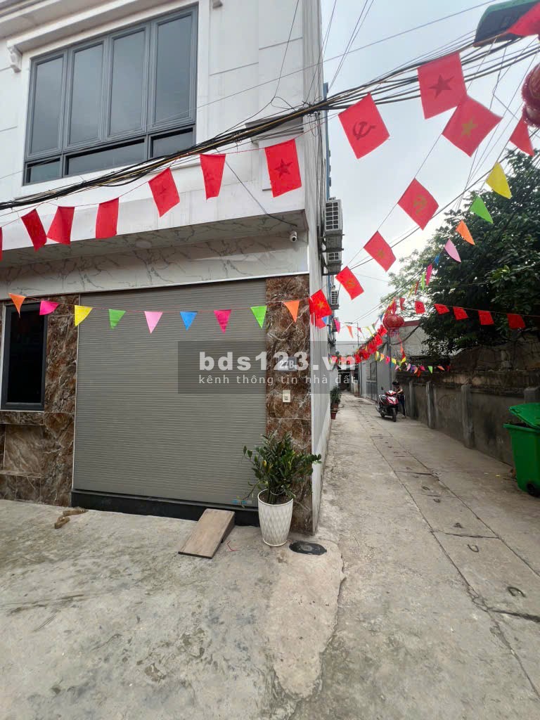 ĐẤT TÂY TỰU - 40,5m2 - rộng : 4m - Giá nhỉnh 100tr/1m2 - Sổ…