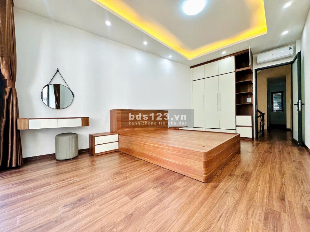 Bán nhà phố Nguyễn Trãi - 36m² × 5 tầng, ở sướng - lô góc…
