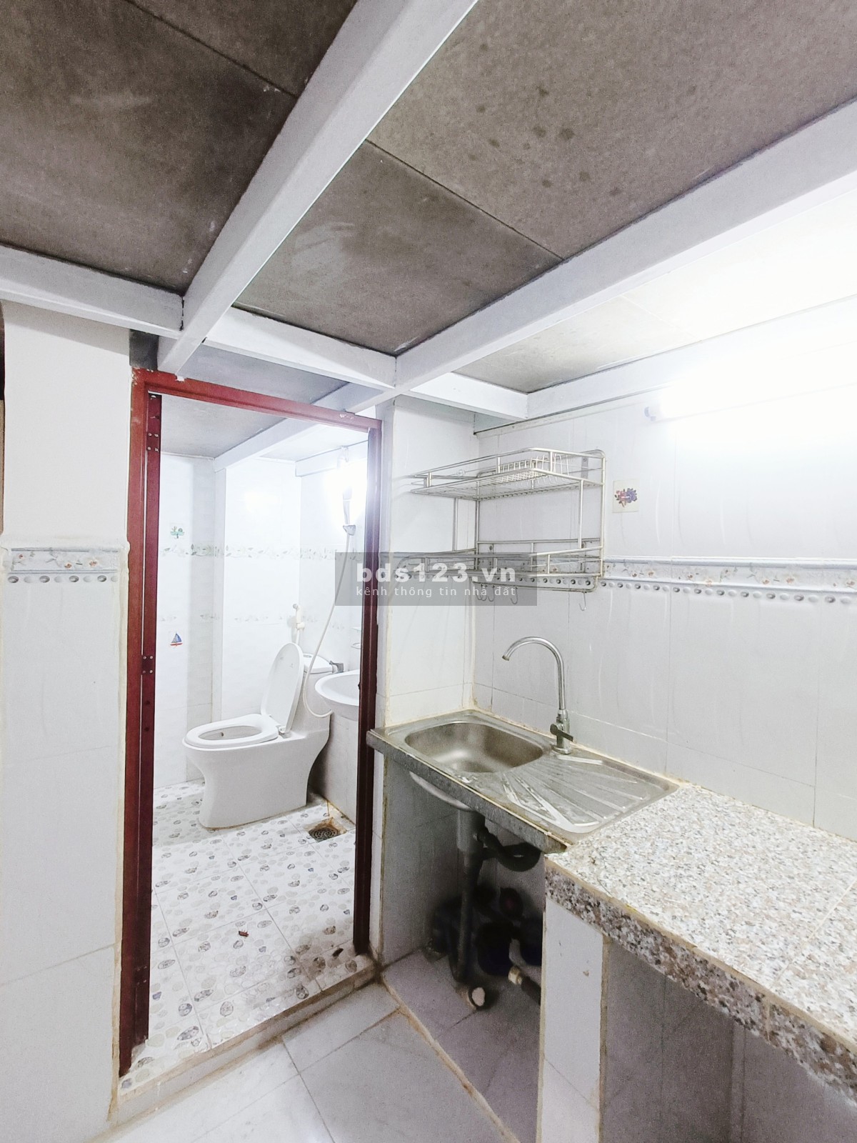 Phòng trọ thoáng mát gần ETOWN, Vincom Cộng Hòa