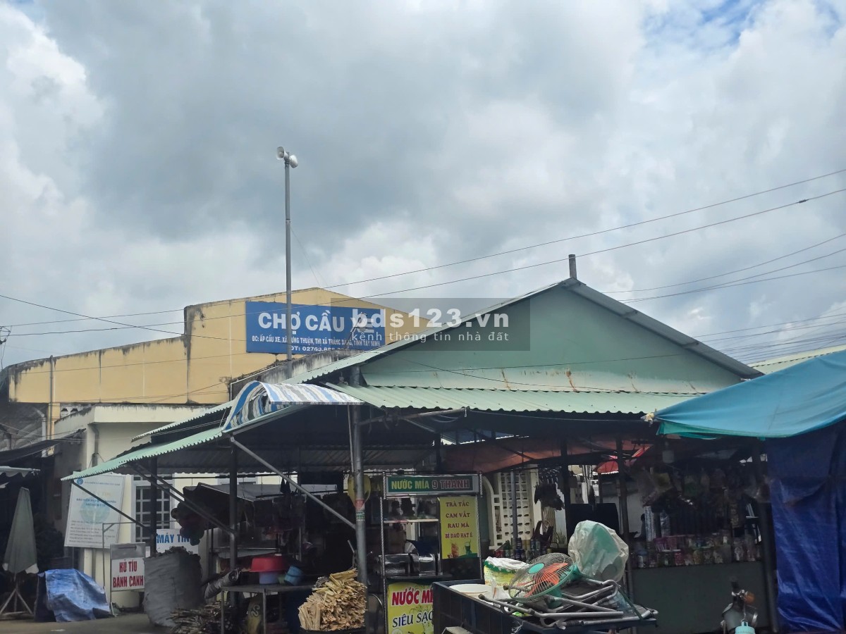 Bán đất ngay khu công nghiệp Hưng Thuận 195m2, full thổ giá 750…