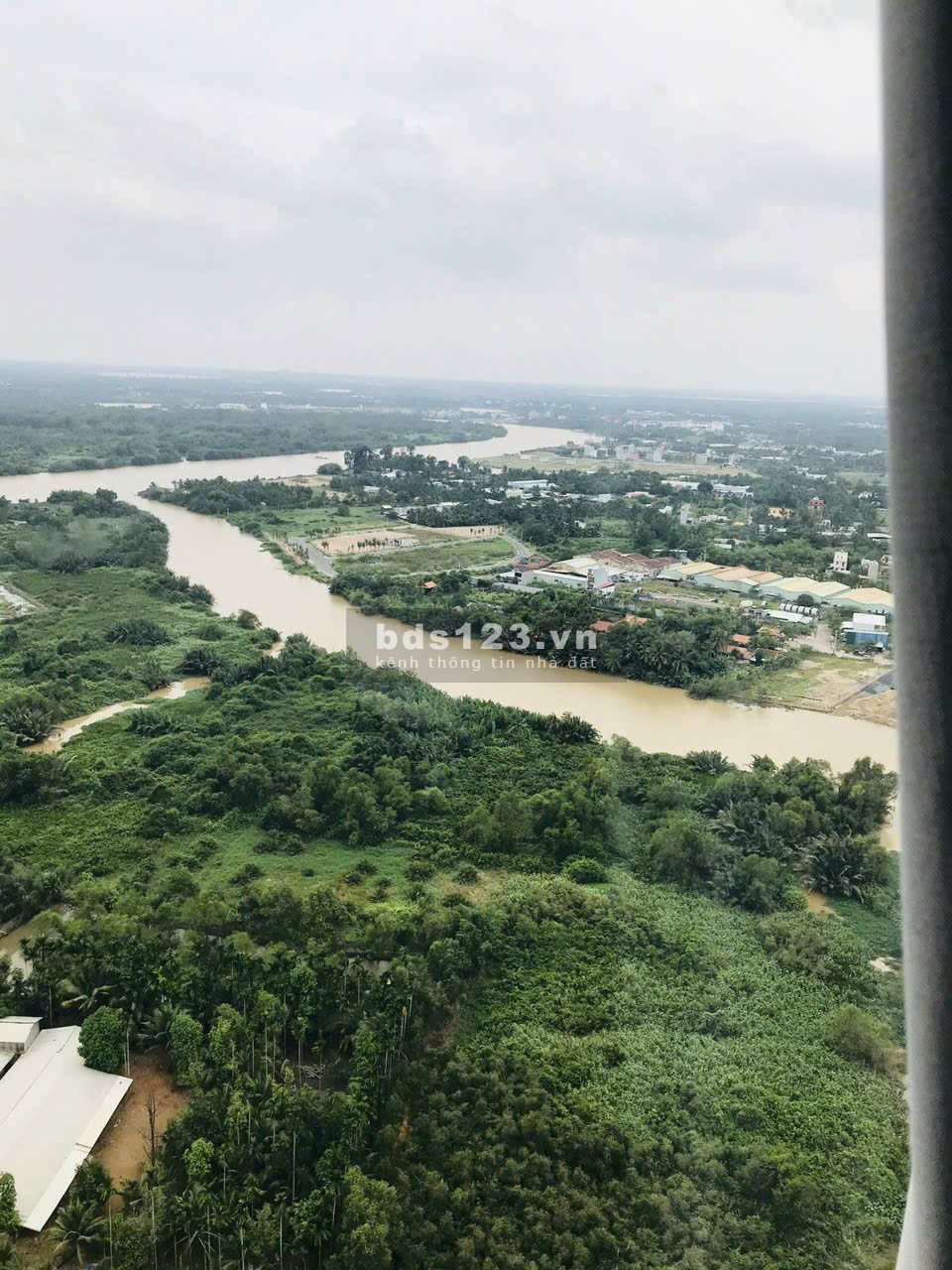 Bán căn hộ 2PN giá siêu rẻ tại Vinhomes Grand Park, Q9