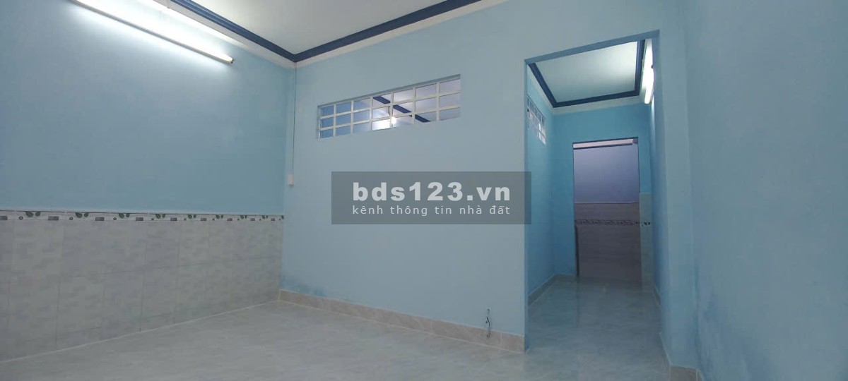 Cho thuê nhà nguyên căn mới sửa đường Chiến Lược, hẻm xe hơi