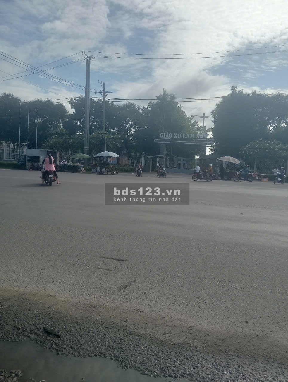 Bán đất 5*22m thổ cư 81m2, giá cả yêu thương hơn 1 tỷ xíu