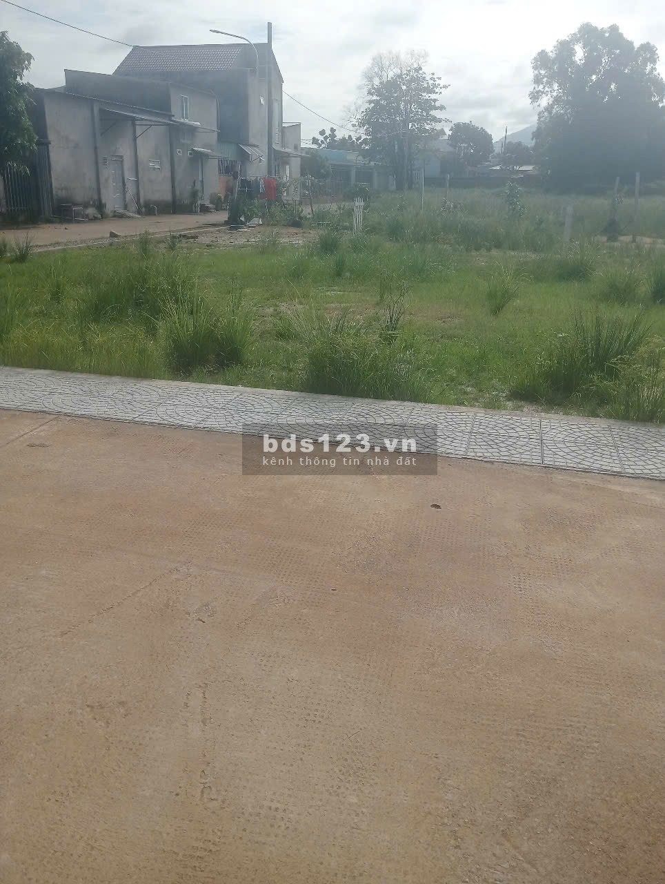 Bán đất 5*22m thổ cư 81m2, giá cả yêu thương hơn 1 tỷ xíu