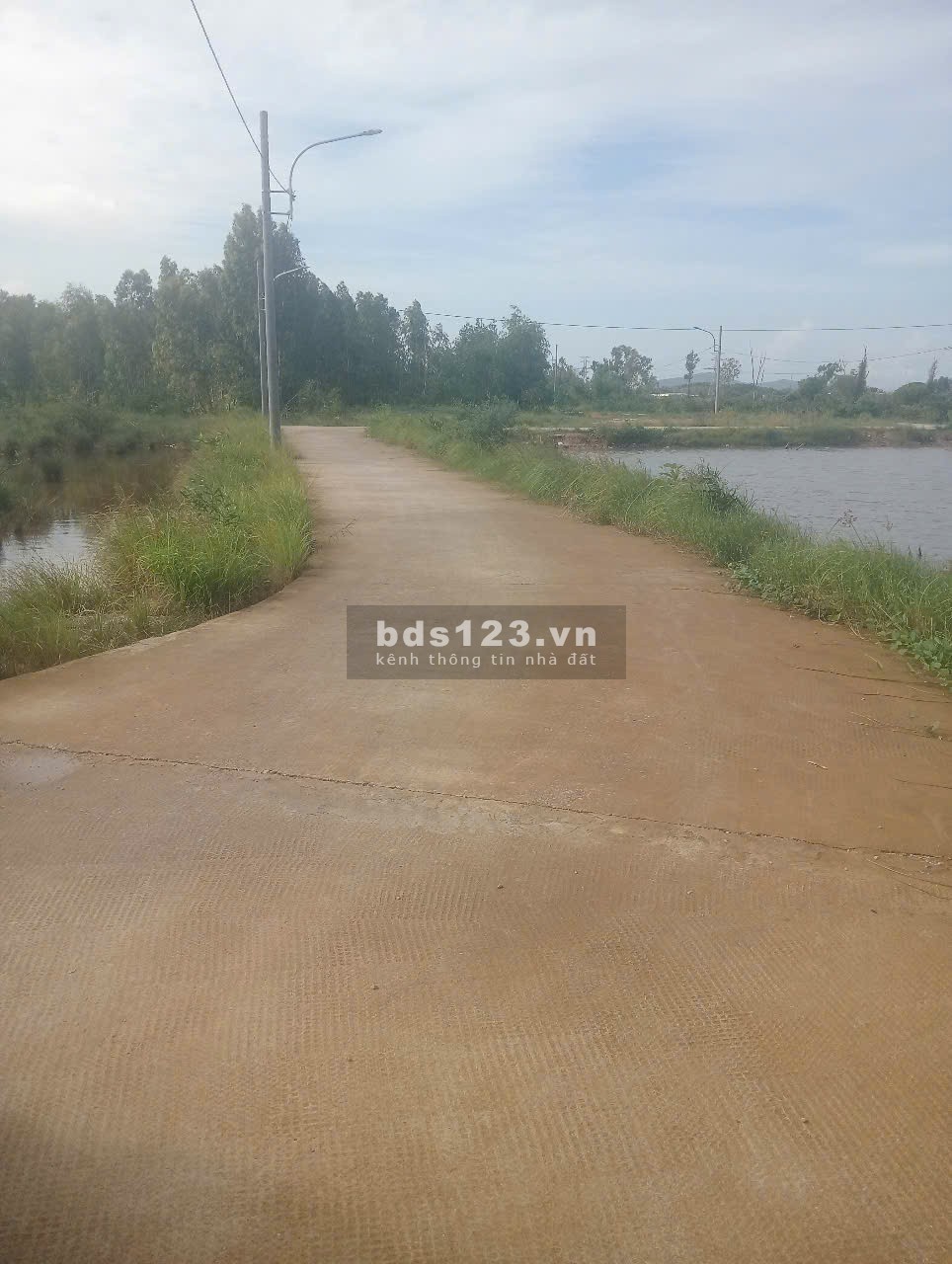 Bán đất 5*22m thổ cư 81m2, giá cả yêu thương hơn 1 tỷ xíu