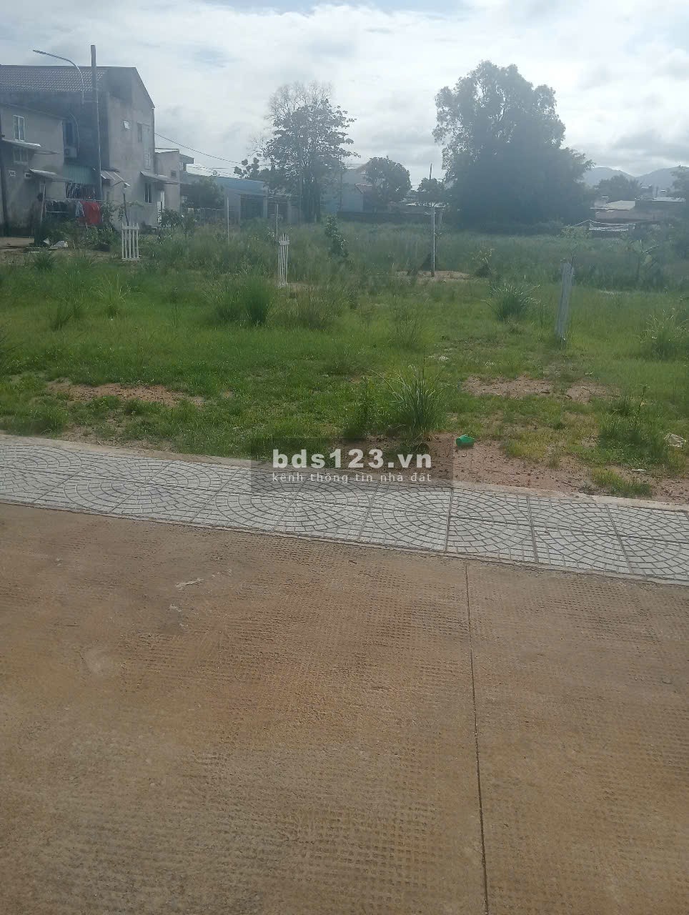 Bán đất 5*22m thổ cư 81m2, giá cả yêu thương hơn 1 tỷ xíu