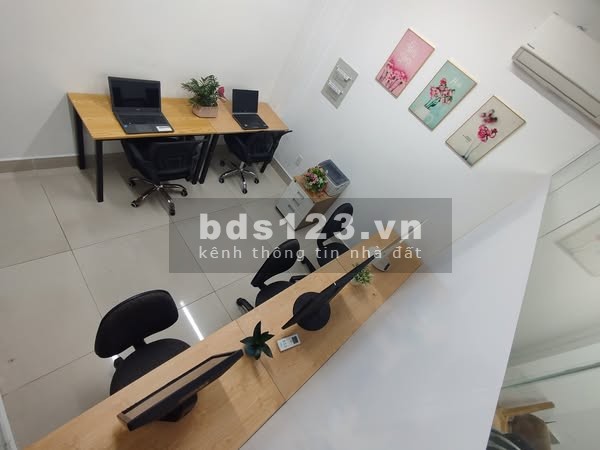 Cho thuê văn phòng riêng 5 người - Đã có sẵn đầy đủ bàn…
