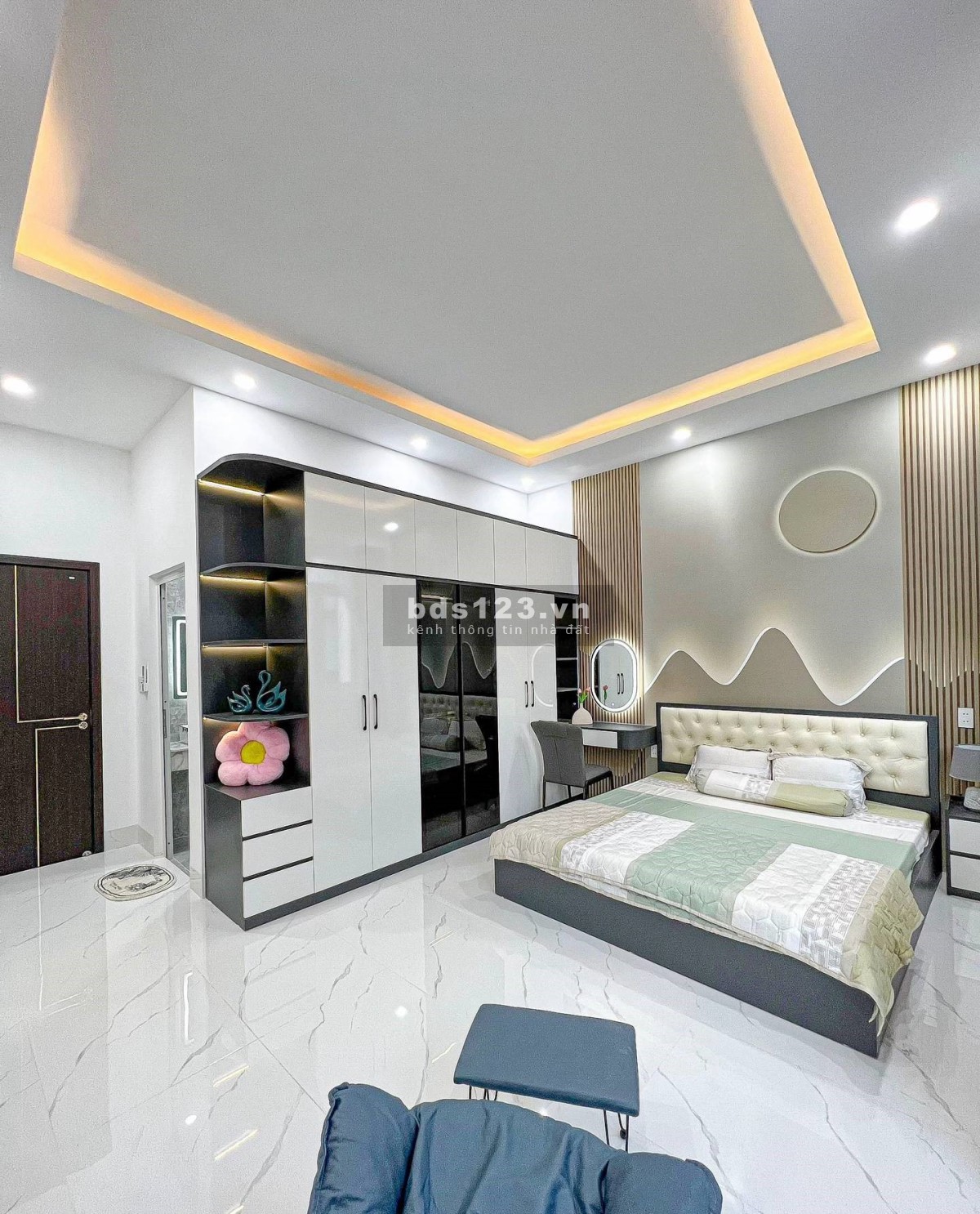 Cần bán gấp căn 1 trệt 2 lầu giá yêu thương cho người có…