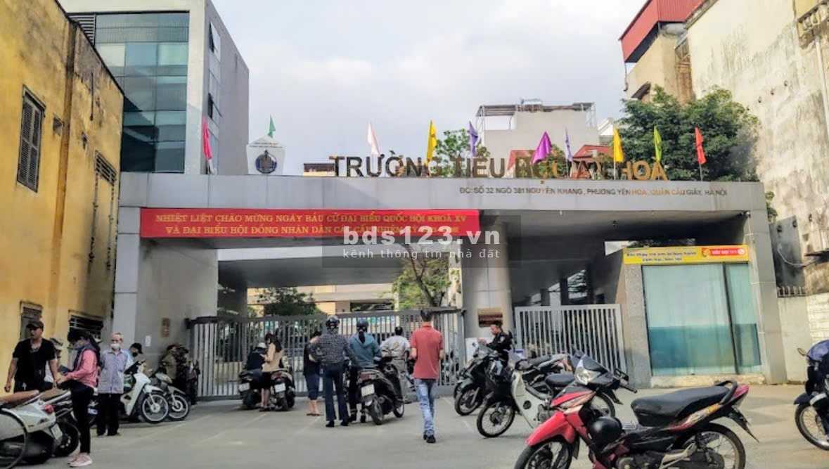 Bán nhà Nguyễn Khang – 20m ra phố – Dân xây – Nhà đẹp…