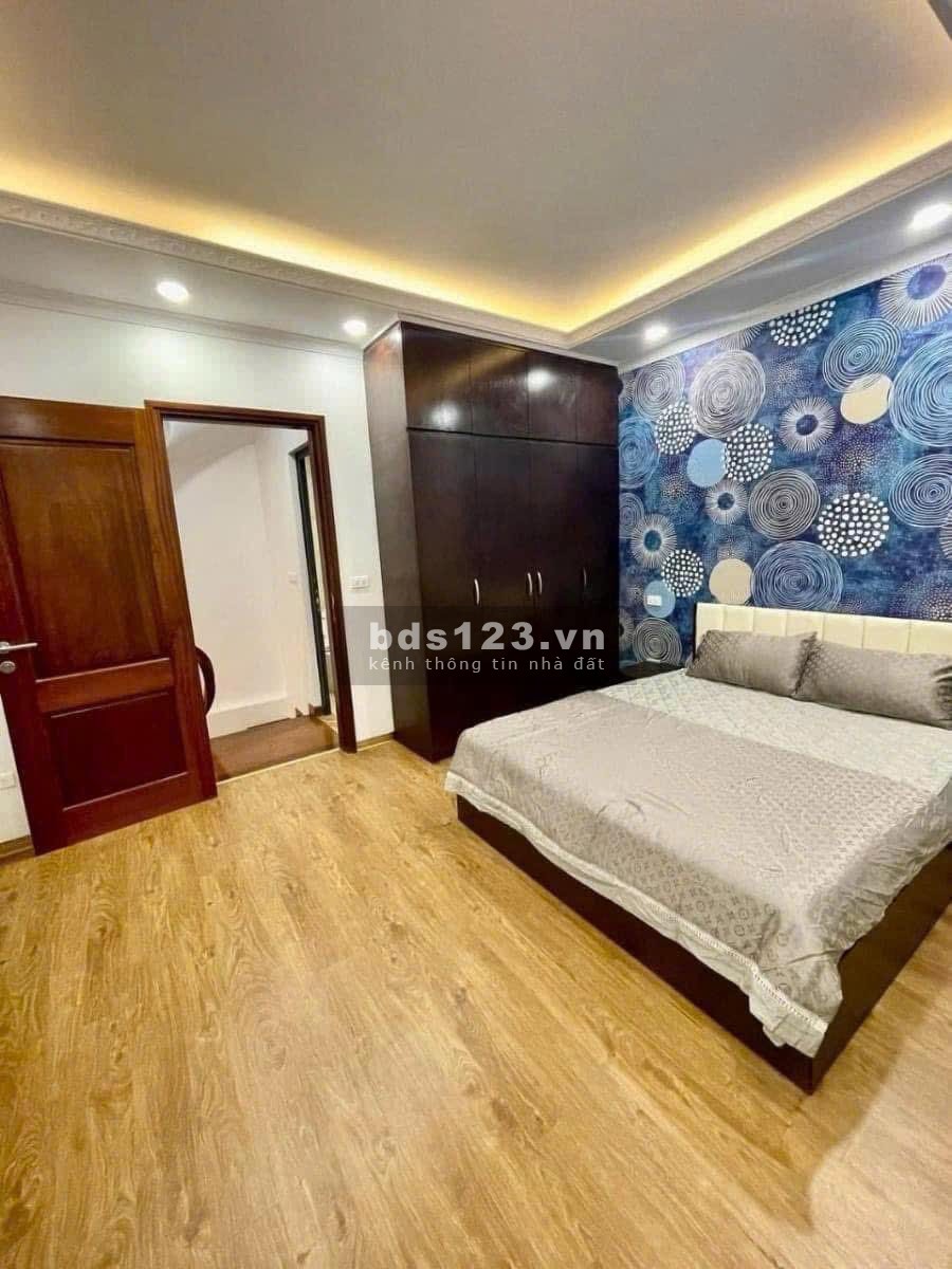 Bán nhà 2 thoáng Pháo Đài Láng, Đống Đa, DT 40m², MT 4m, giá 8 tỷ