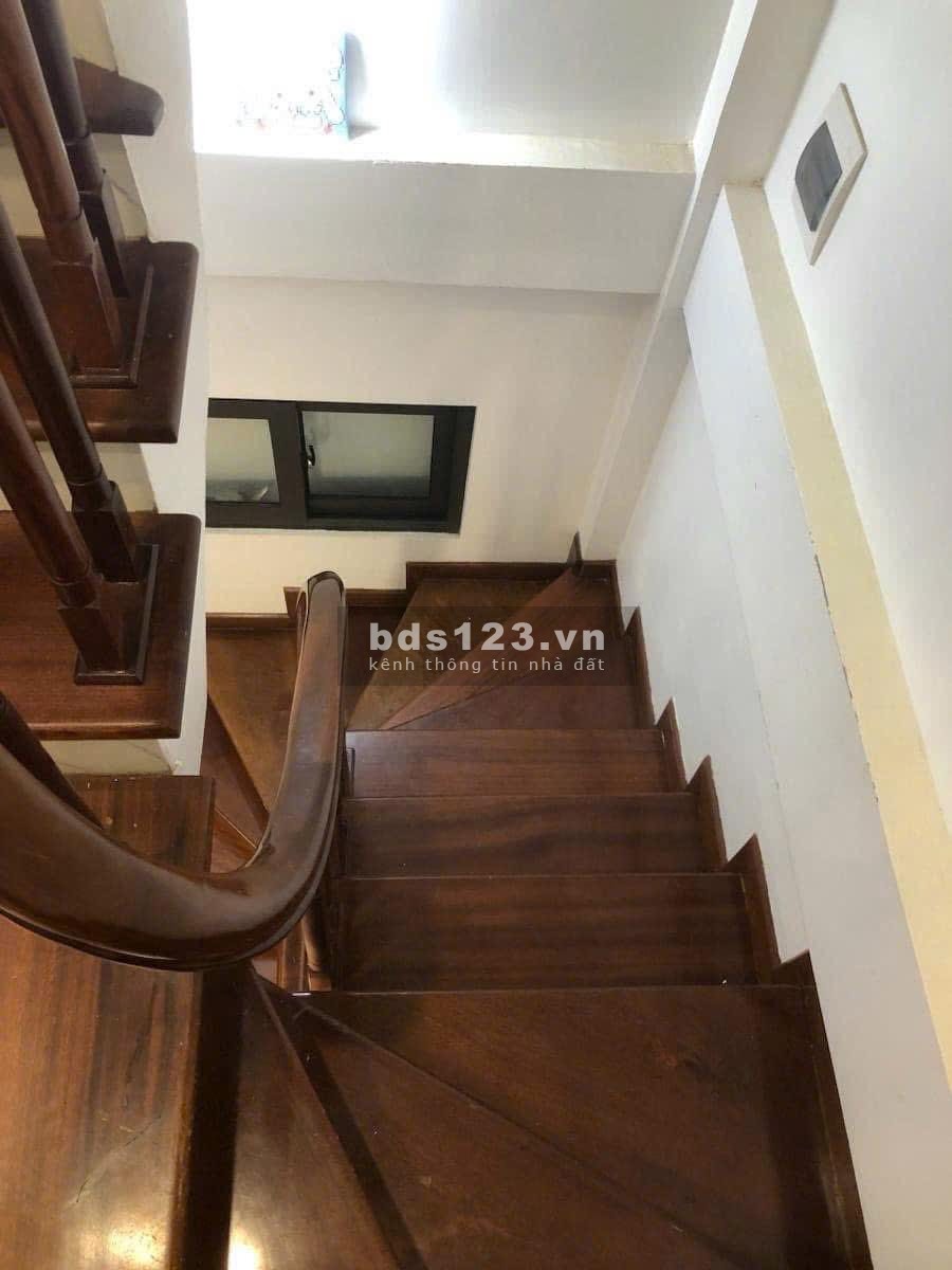 Bán nhà 2 thoáng Pháo Đài Láng, Đống Đa, DT 40m², MT 4m, giá 8 tỷ