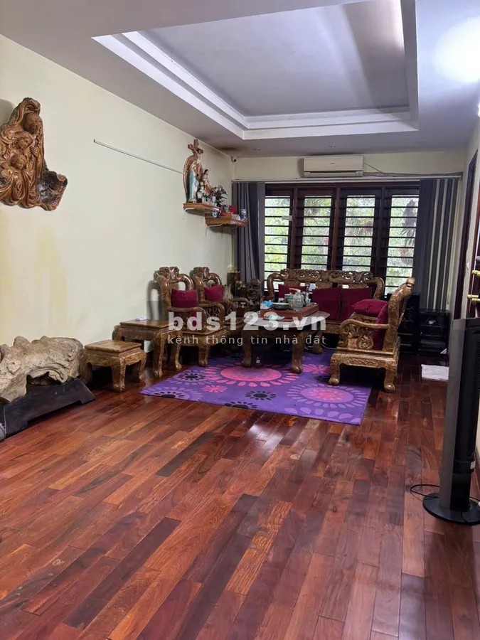 Bán nhà 4 tầng Ngọc Hồi, 46m2, giá 5.65 tỷ