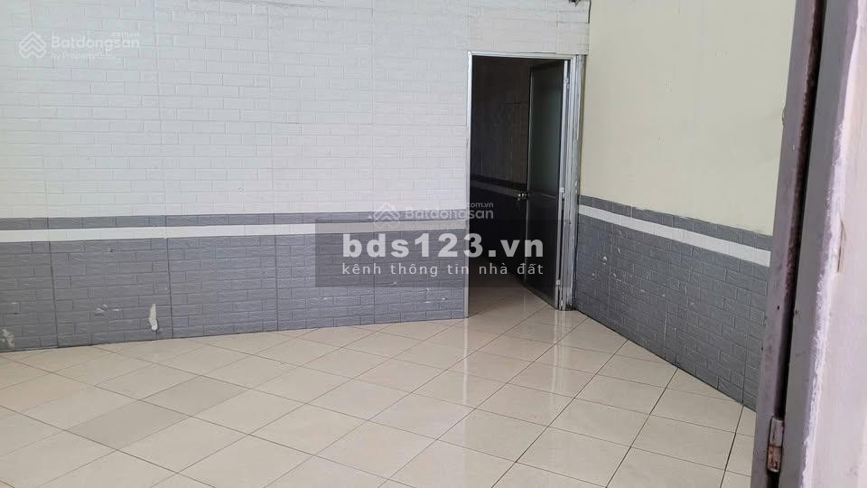 Cho thuê nhà ngõ 51 Lương Khánh Thiện