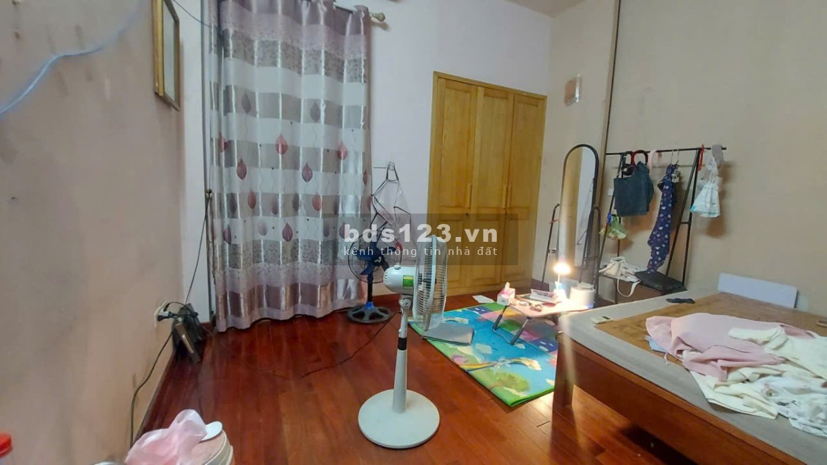 Bán nhà ngõ 85 Xuân Thủy – Ô tô đỗ cửa – 5 tầng – 57m²…