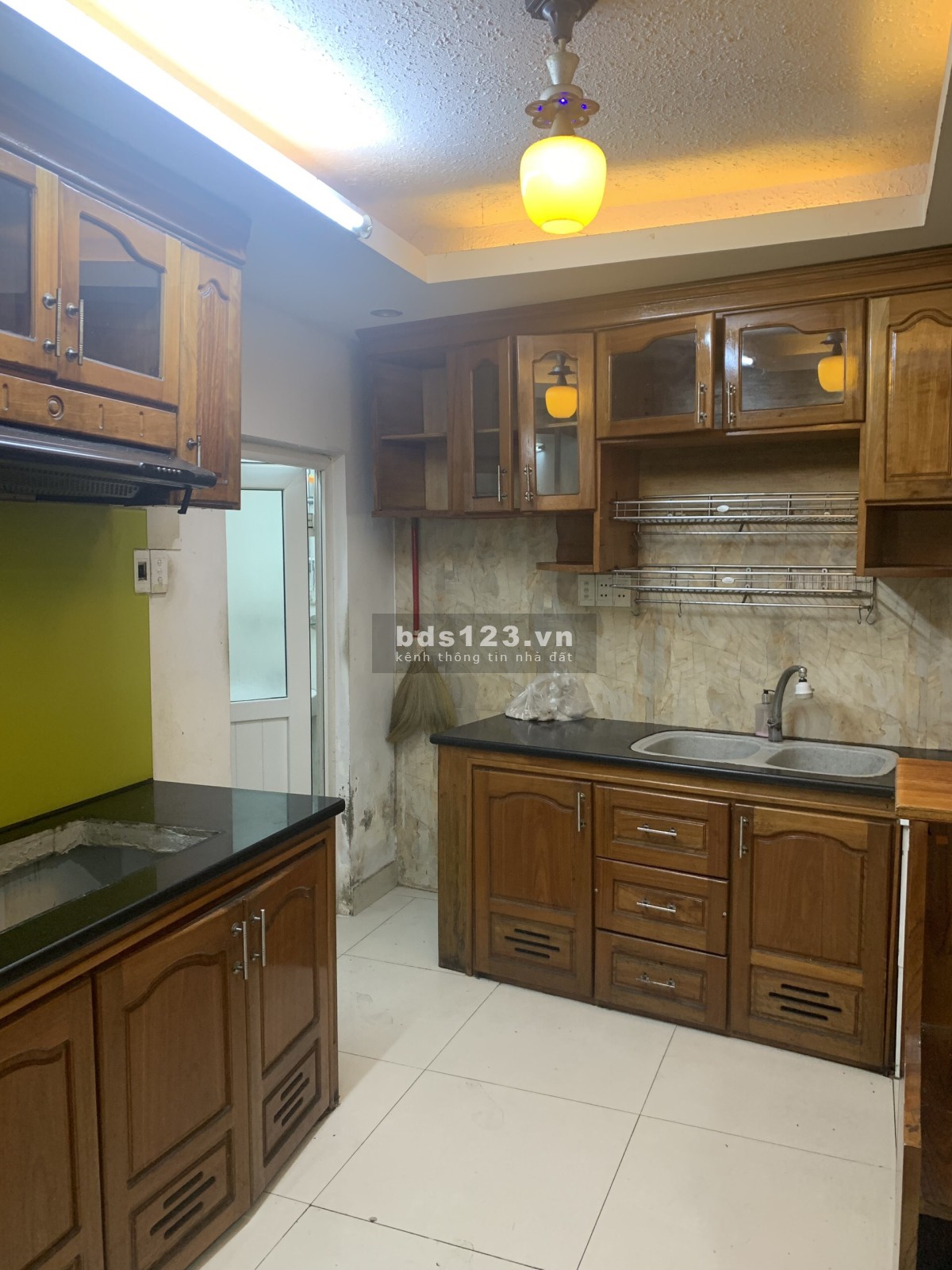 Cho thuê nguyên căn nhà mặt phố 3 tầng Lý Thái Tổ, Đà Nẵng