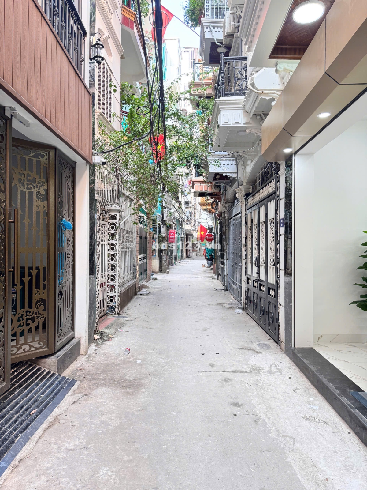 Hiếm căn hộ gia đình cấp 4 Xuân Đỉnh 65m² với 2PN, giá 7,5 triệu/tháng