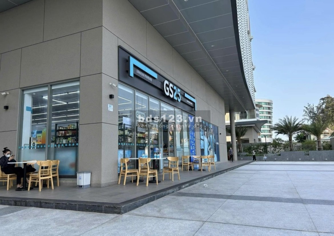 Bán shophouse The Sóng 3 tầng chỉ với 30tr/m2, giá cho thuê hiện tại 66 - 261tr