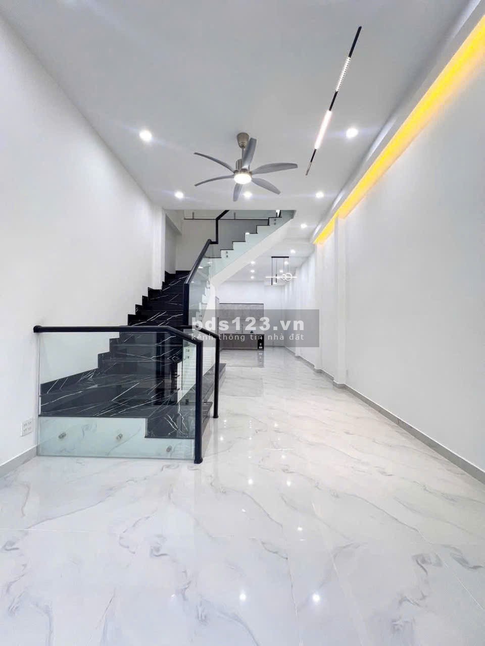 Chính chủ bán nhà phố Phường 4 – Trung tâm TP. Tân An – 80m² – SHR – Giá 2 tỷ 3