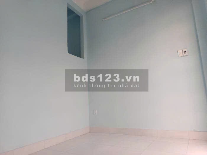 Bán Nhà Quốc Lộ 13, Hiệp Bình Phước, Thủ Đức, DT 36m2 4 tầng chỉ có 5.4 tỷ