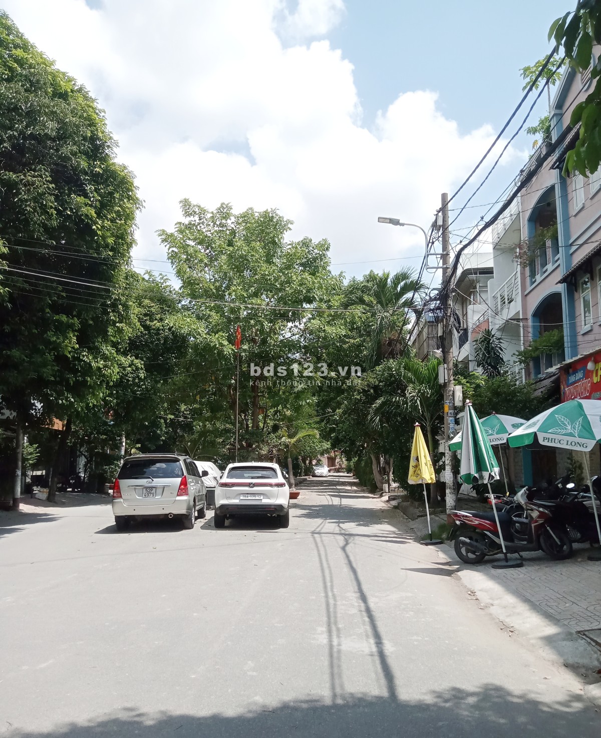 Chủ cần bán gấp nhà cạnh Trường Chinh, Tân Phú, 4*18m, 4…