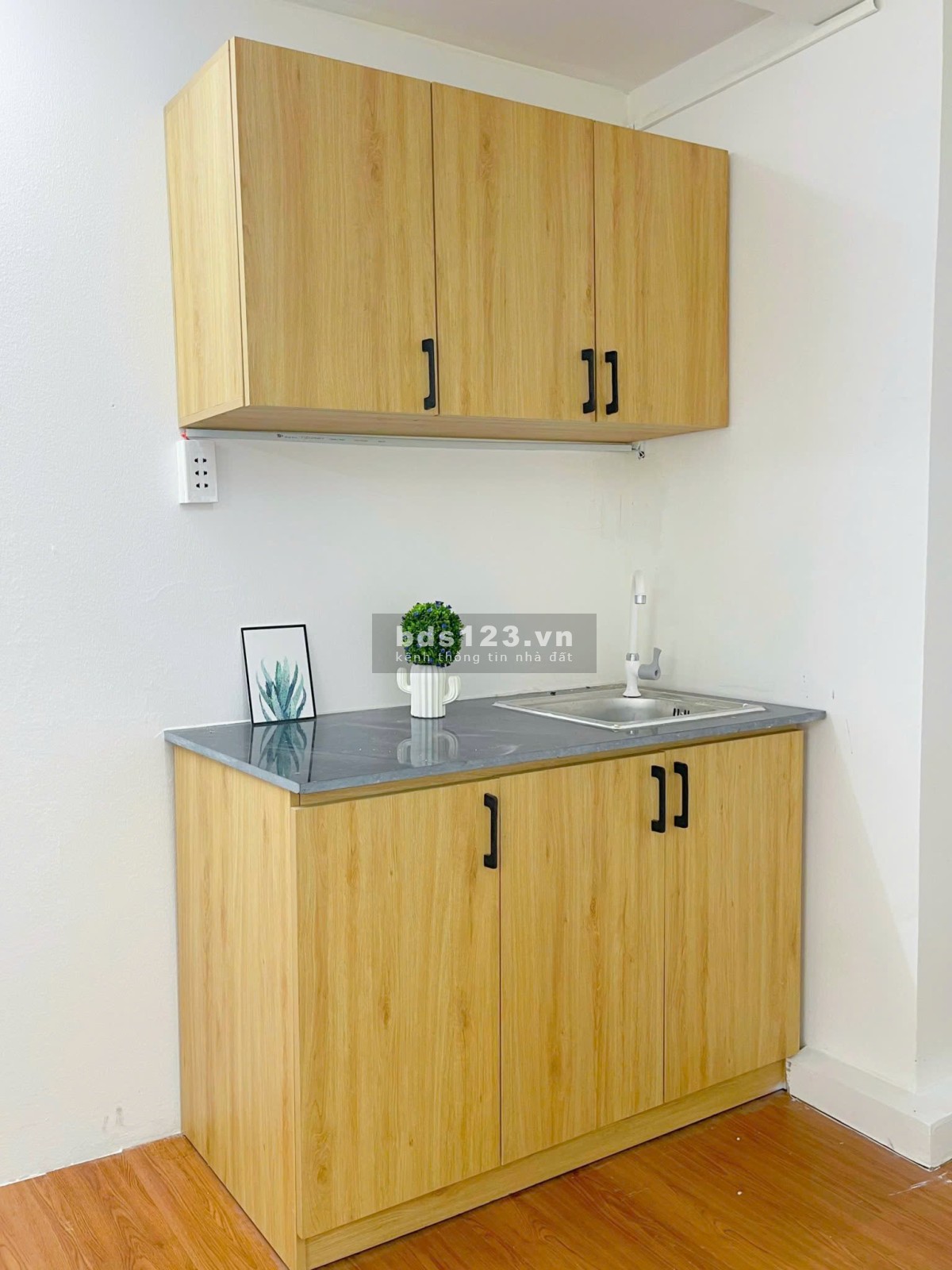 Phòng căn hộ 02 phòng ngủ siêu đẹp, đủ nội thất ngay Trung Tâm Q.10 - 71 Hồ Bá Kiện F15 Q10