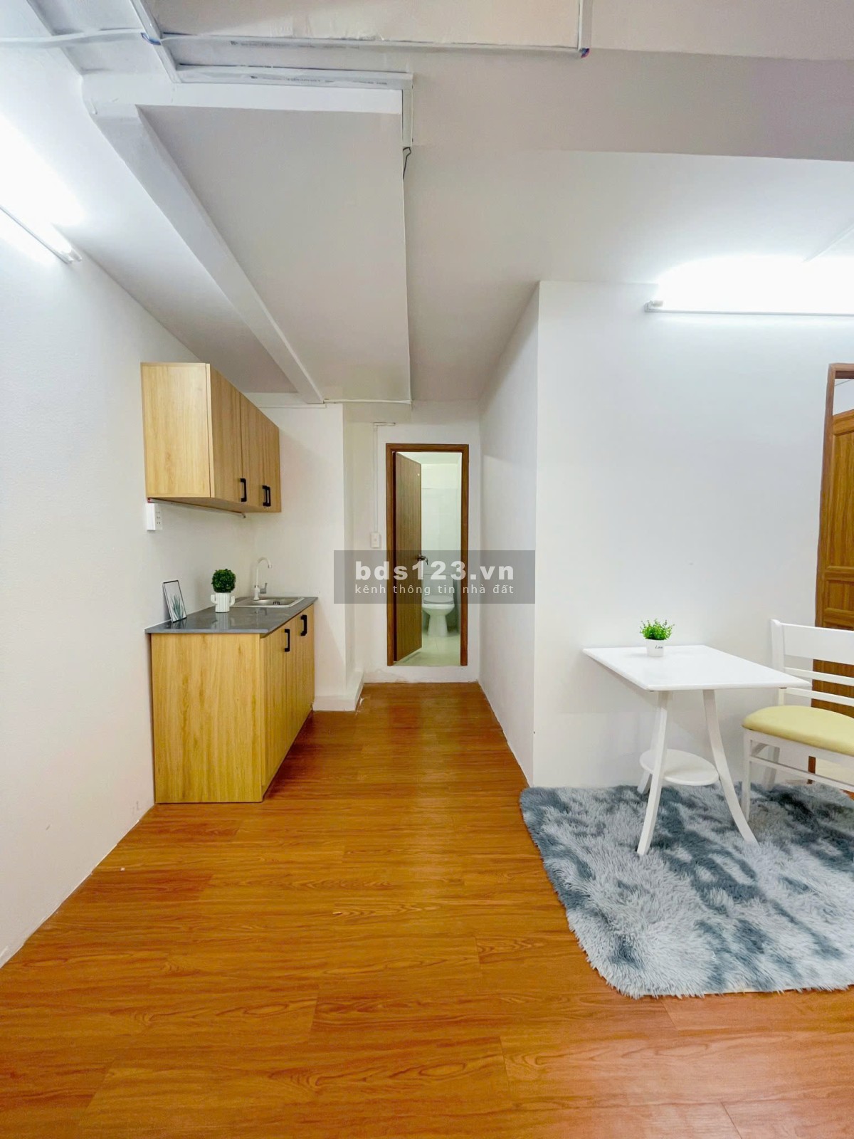 Phòng căn hộ 02 phòng ngủ siêu đẹp, đủ nội thất ngay Trung Tâm Q.10 - 71 Hồ Bá Kiện F15 Q10