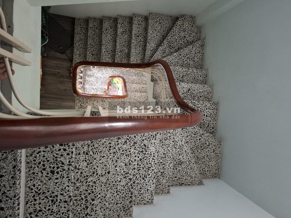 Bán nhà chính chủ Hoàng Mai, nhà đẹp ở luôn 43m2 5 tỷ