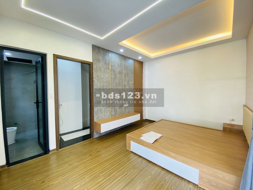 Bán nhà lô góc – Dân xây – Mới đẹp – Trung tâm Mỹ Đình…