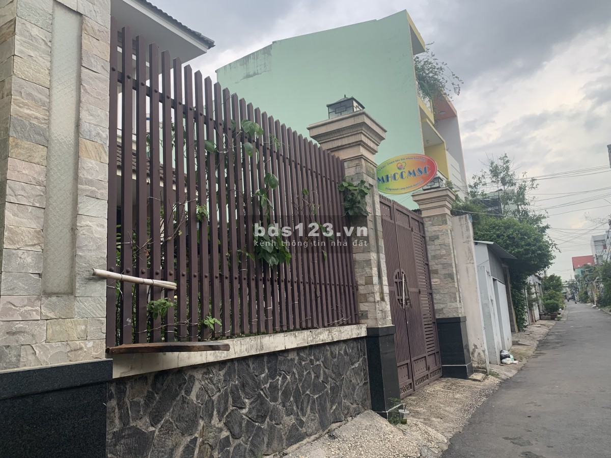 Bán nhà biệt thự mini hiện đại, rất chắc chắn, còn mới,…