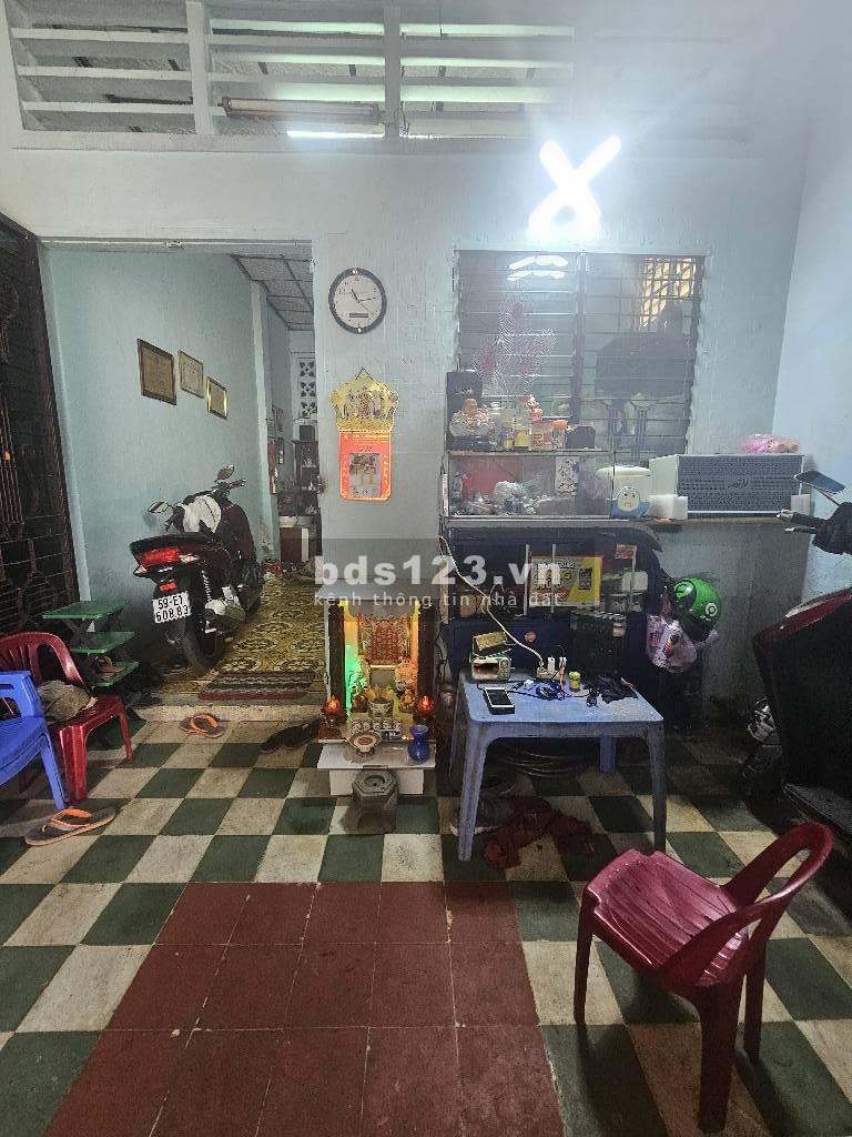 Nhà Đường Lê Văn Sỹ Phú Nhuận Ngang 4m dài 28m hơn 9 tỷ