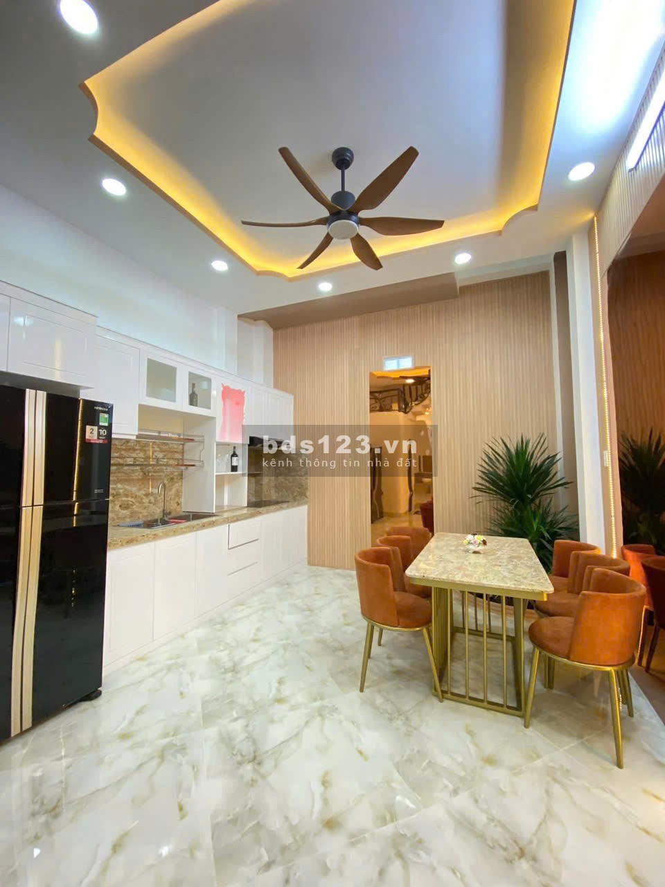 Chính chủ bán nhà 1 trệt 2 lầu – 75m2 - Trung tâm Phường 4,…