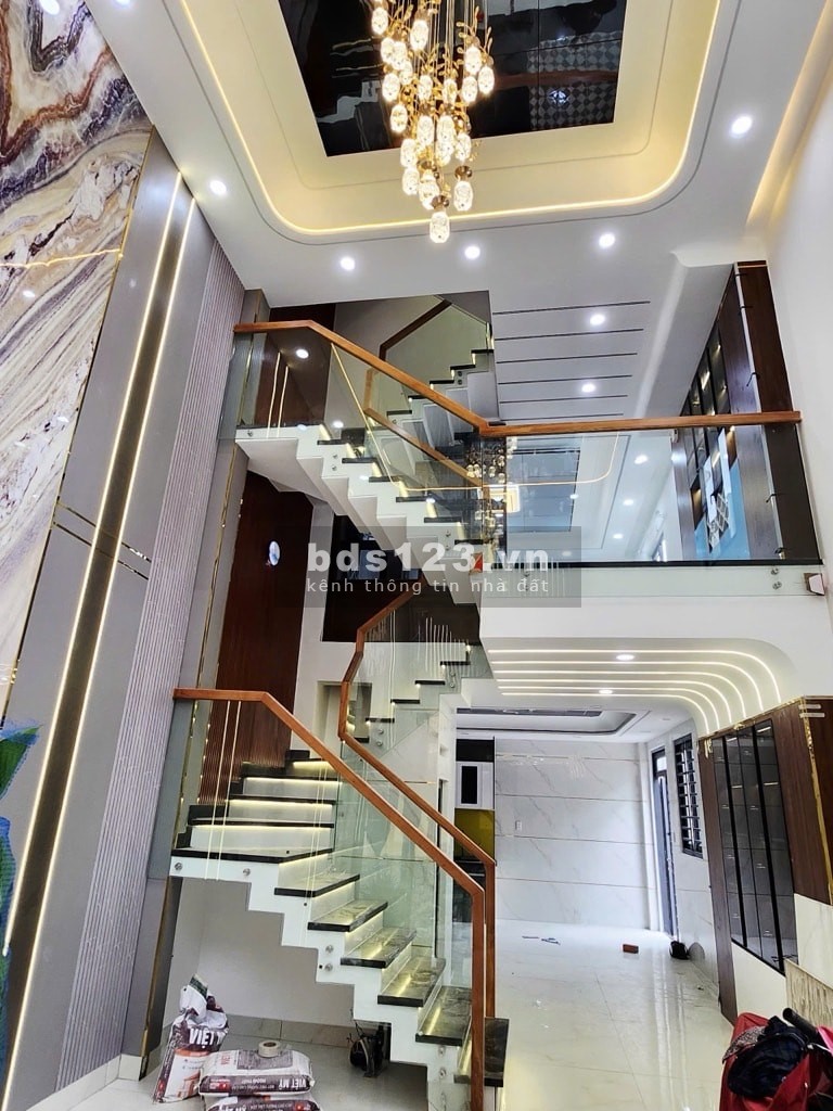 Căn góc không lộ giới - 5 tầng ô - Tô thông, mới 100% hoàn…