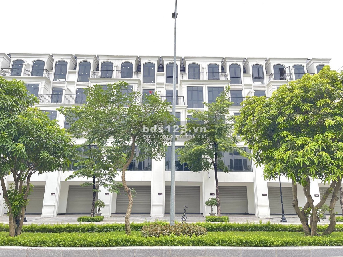 Bán liền kề 100m2, 5 tầng sau đường 30m tại KĐT Hinode Royal…