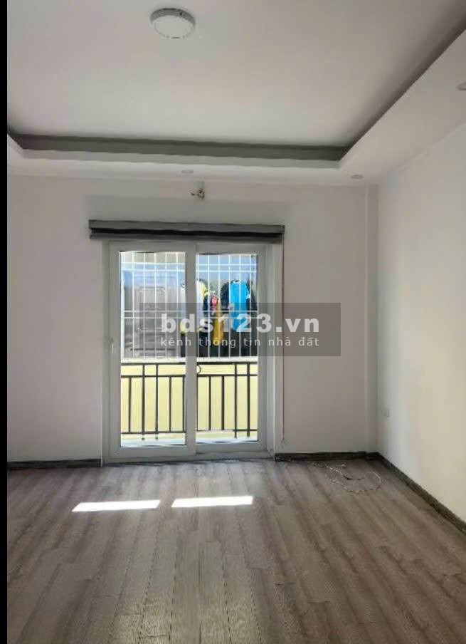 Nhỉnh 5 tỷ tại TT Yên Nghĩa Hà Đông 31m² | 5 tầng | 3.9m mặt…