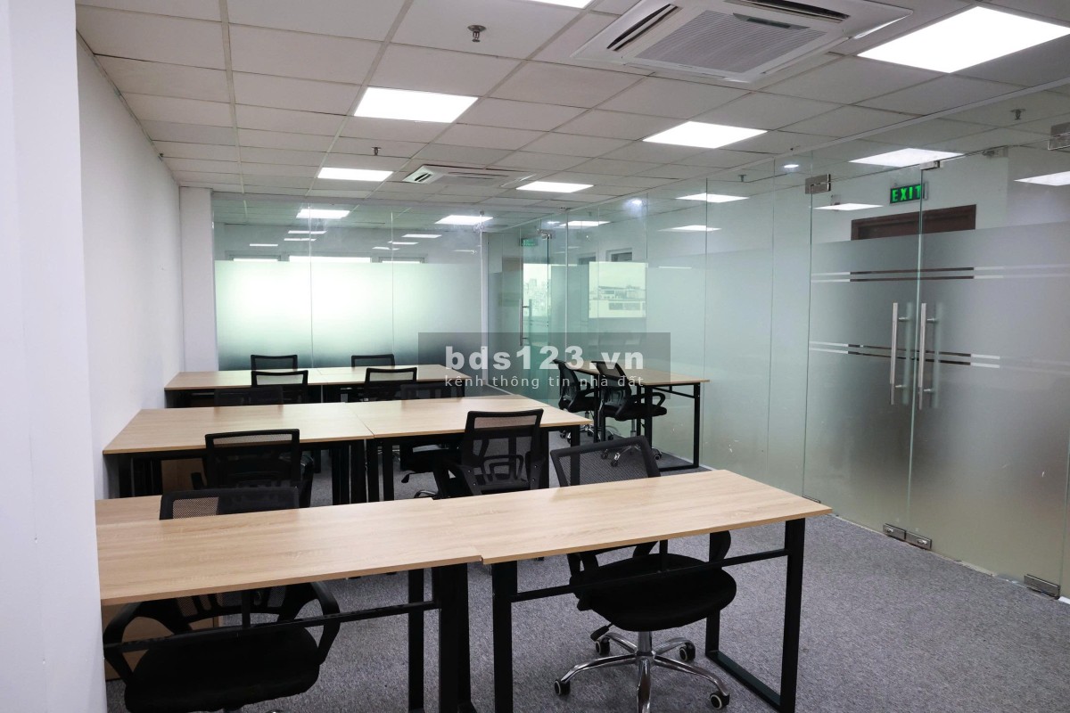 Chính chủ cho thuê văn phòng sàn siêu đẹp, view siêu thoáng,…