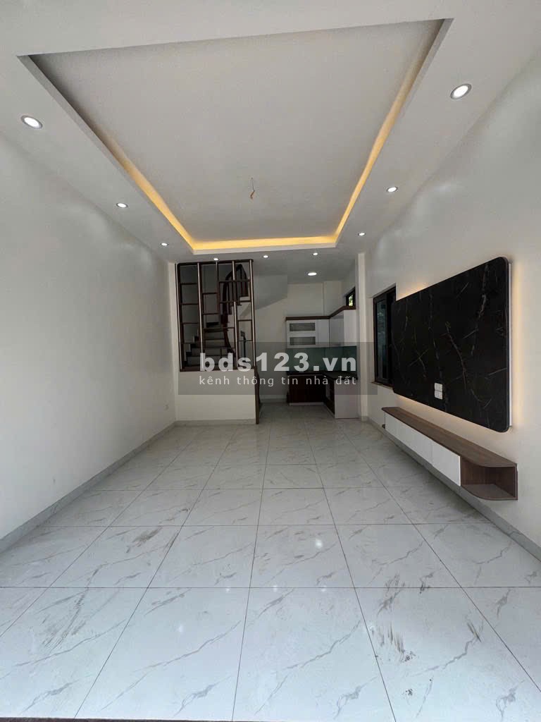 Nhà Văn Trì Bắc Từ Liêm - 42m2 - Mt: 4m - Ngõ rộng ô tô - Giá…