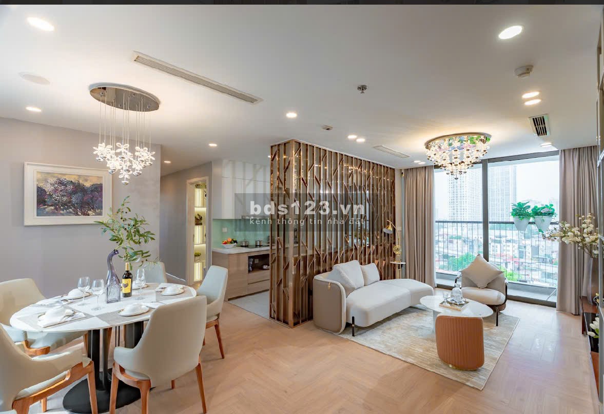 Hot: Căn 94,5m2, 3 ngủ, 2wwc ngay mặt đường 90 Láng, ngã Tư Sở, Đông Đa
