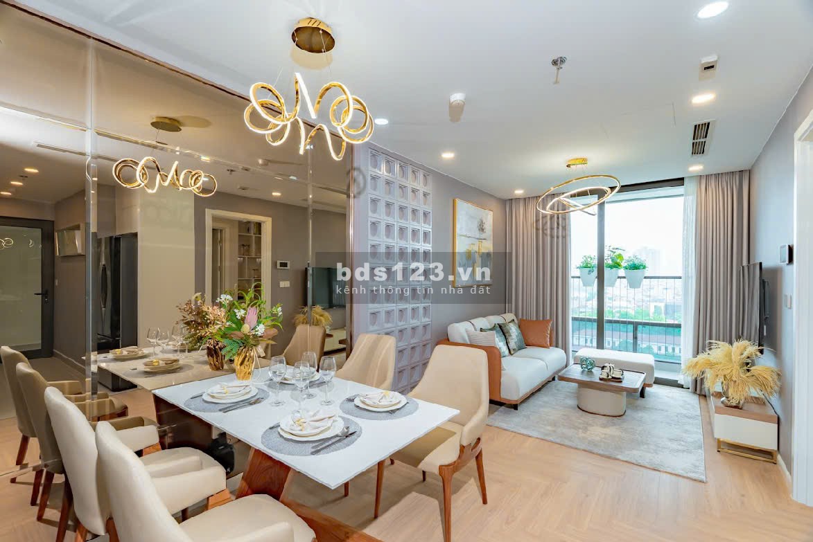 Hot: Căn 94,5m2, 3 ngủ, 2wwc ngay mặt đường 90 Láng, ngã Tư Sở, Đông Đa