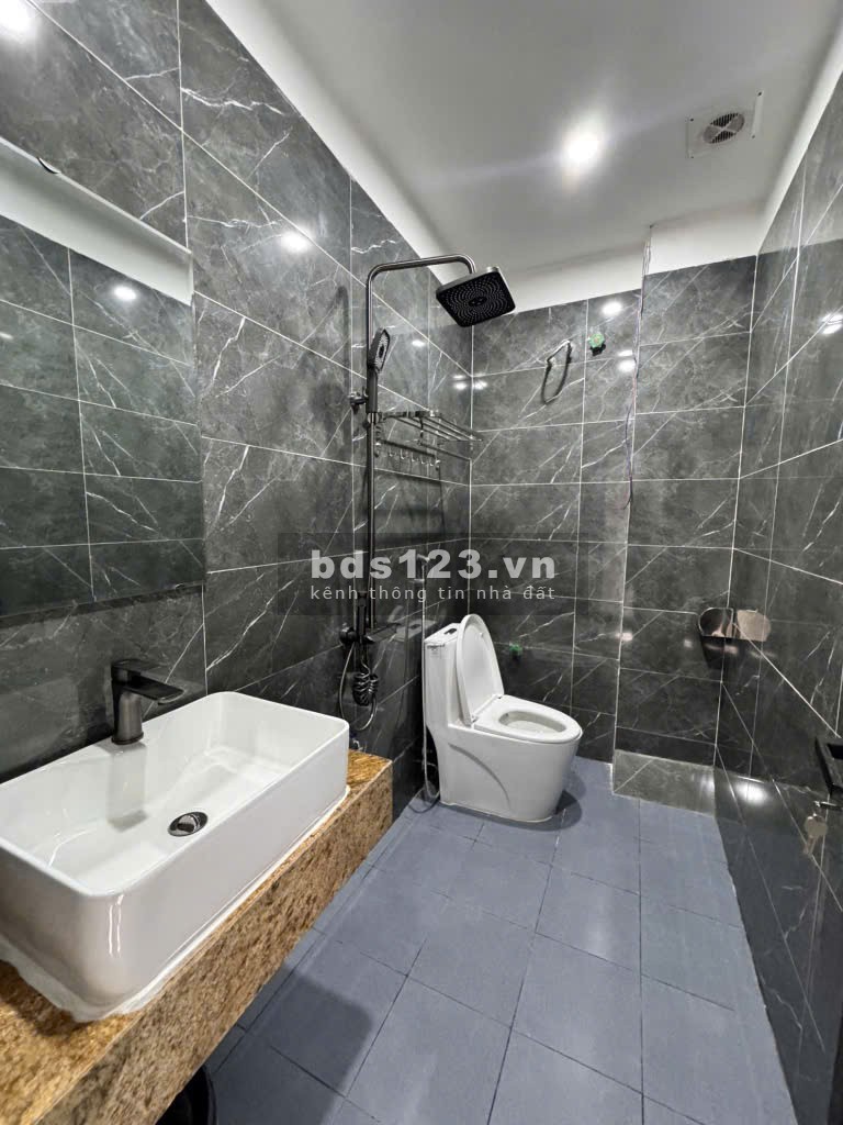 Bán nhà chính chủ - Mễ Trì – Gần phố – Full nội thất…