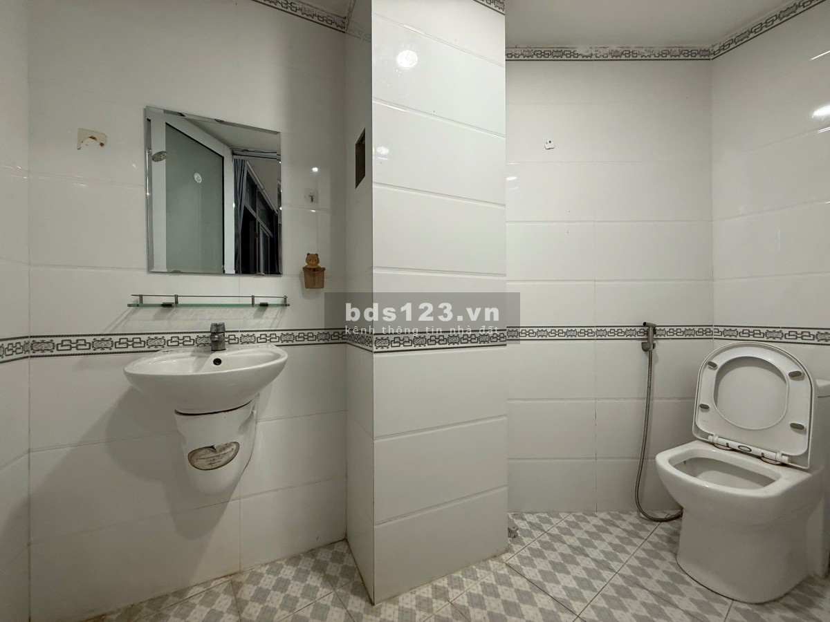 Cho thuê căn hộ studio ngay trung tâm cách sân bay 5 phút