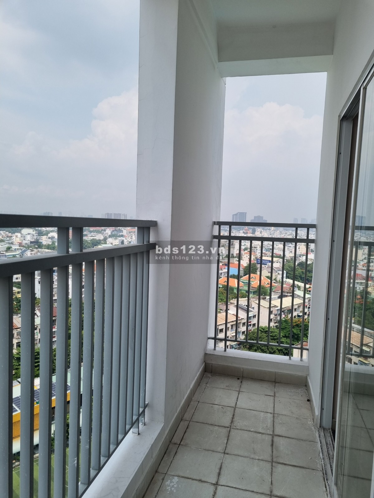 Bán căn hộ chung cư ở Blue Sky Tower Đường số 63, Quận 2, 60m2, 2PN giá 2.2 tỷ