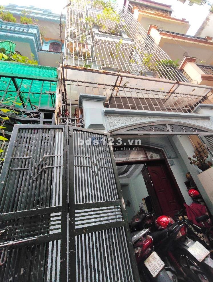 BÁN NHÀ ĐƯỜNG LÁNG ĐỐNG ĐA - NHỈNH 10 TỶ - 45m2 - vuông…