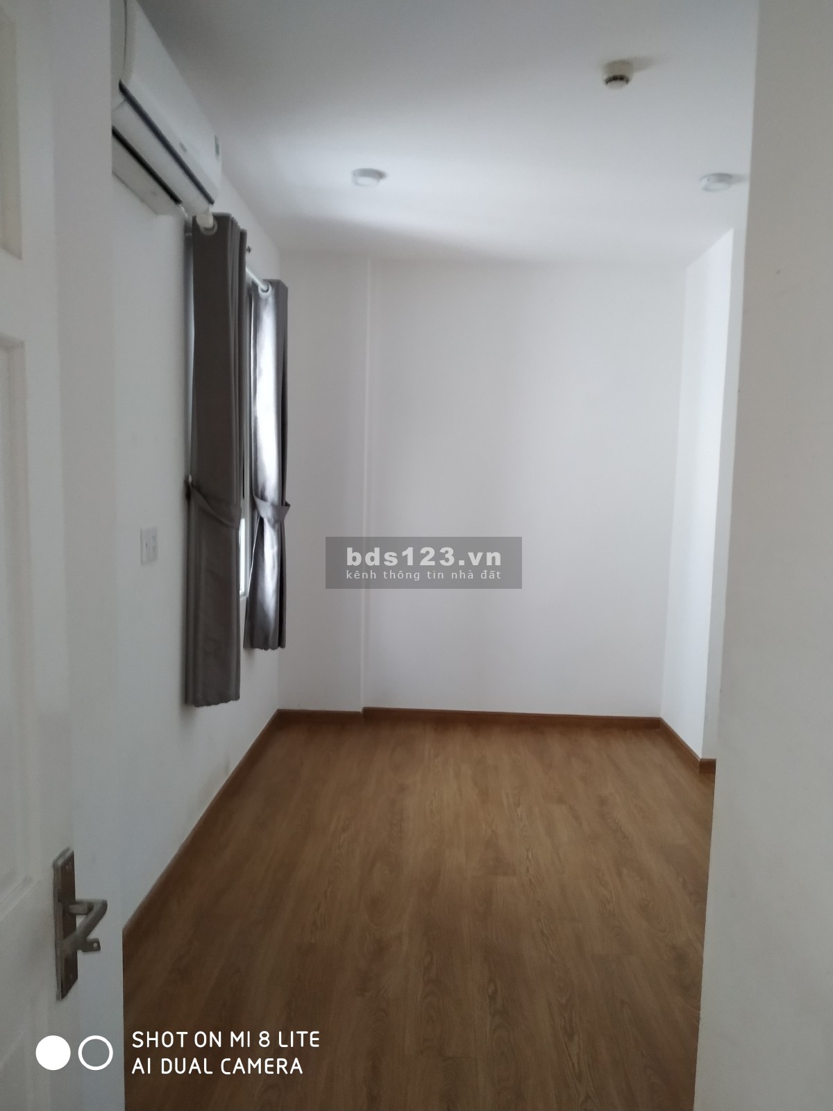 Căn hộ 18-3a tầng 3 block a Melody Âu Cơ 2pn 2wc view hồ bơi